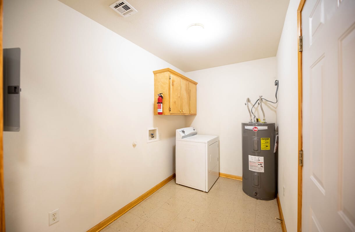 1312-Guillory-Laundry