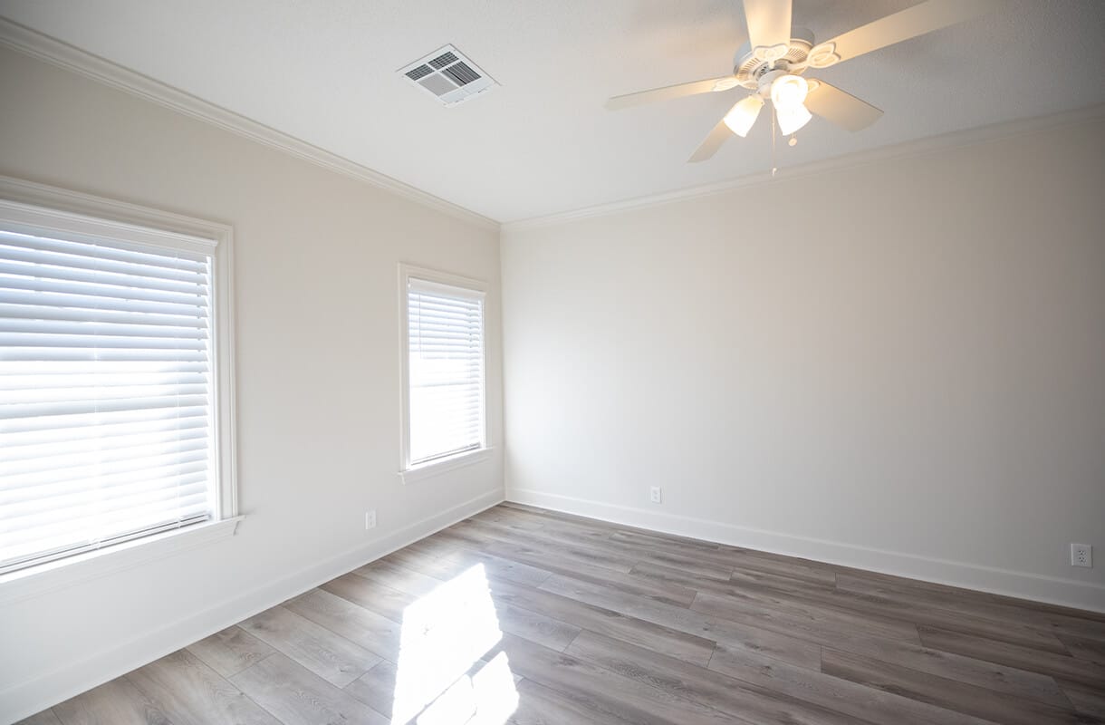 3709B-HOLLY-HILL-bedroom3