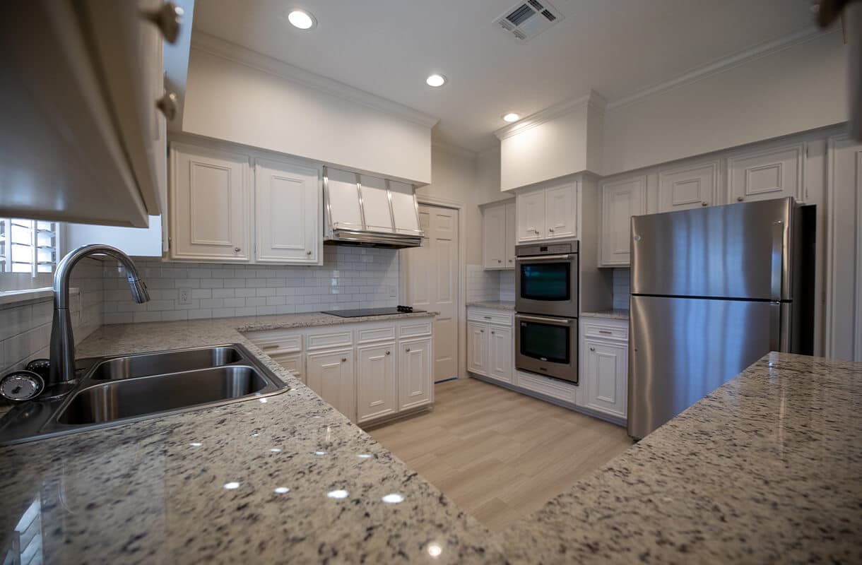 3709B-HOLLY-HILL-kitchen