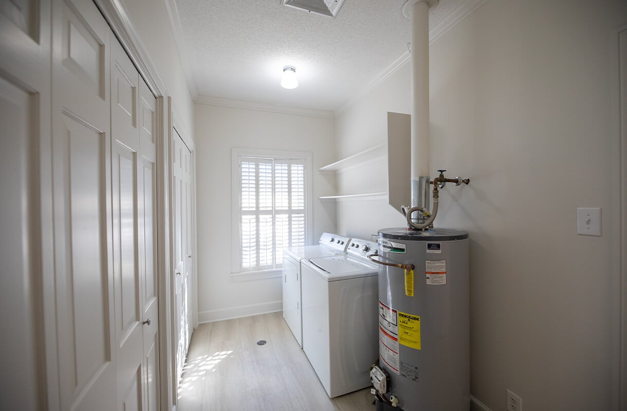 3709B-HOLLY-HILL-laundry