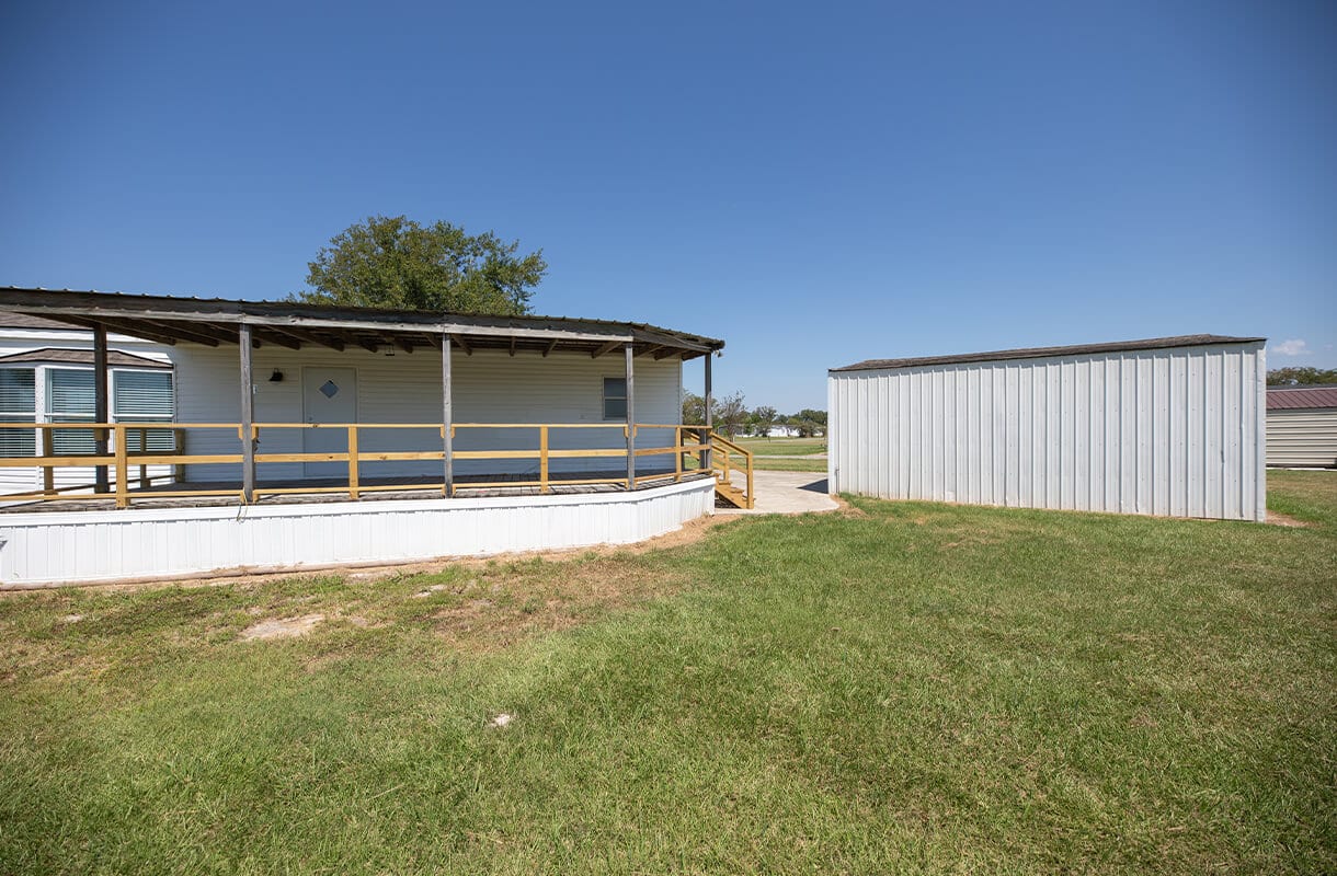 4168-GREENTREE-LANE-backyard