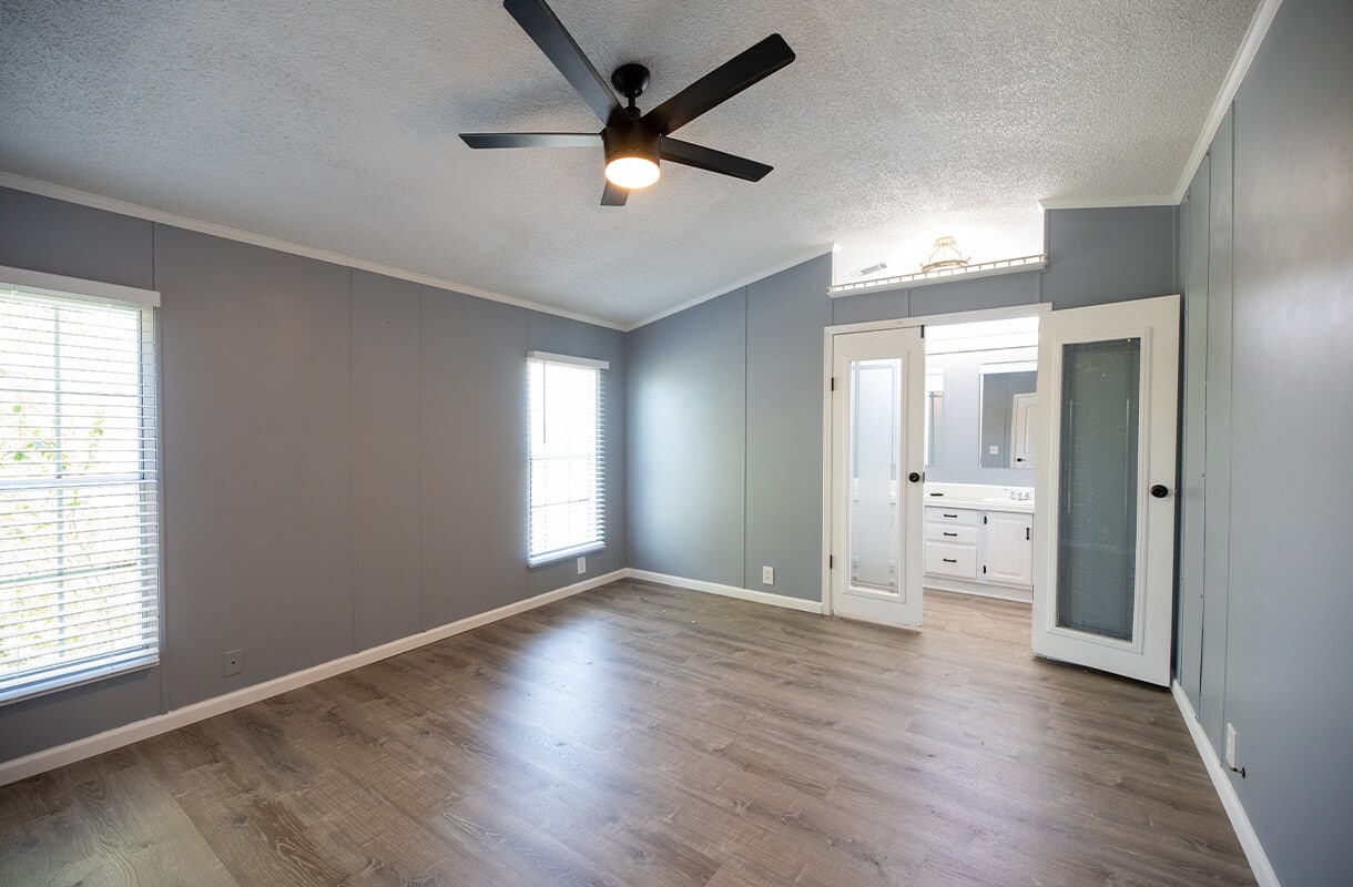 4168-GREENTREE-LANE-bedroom1