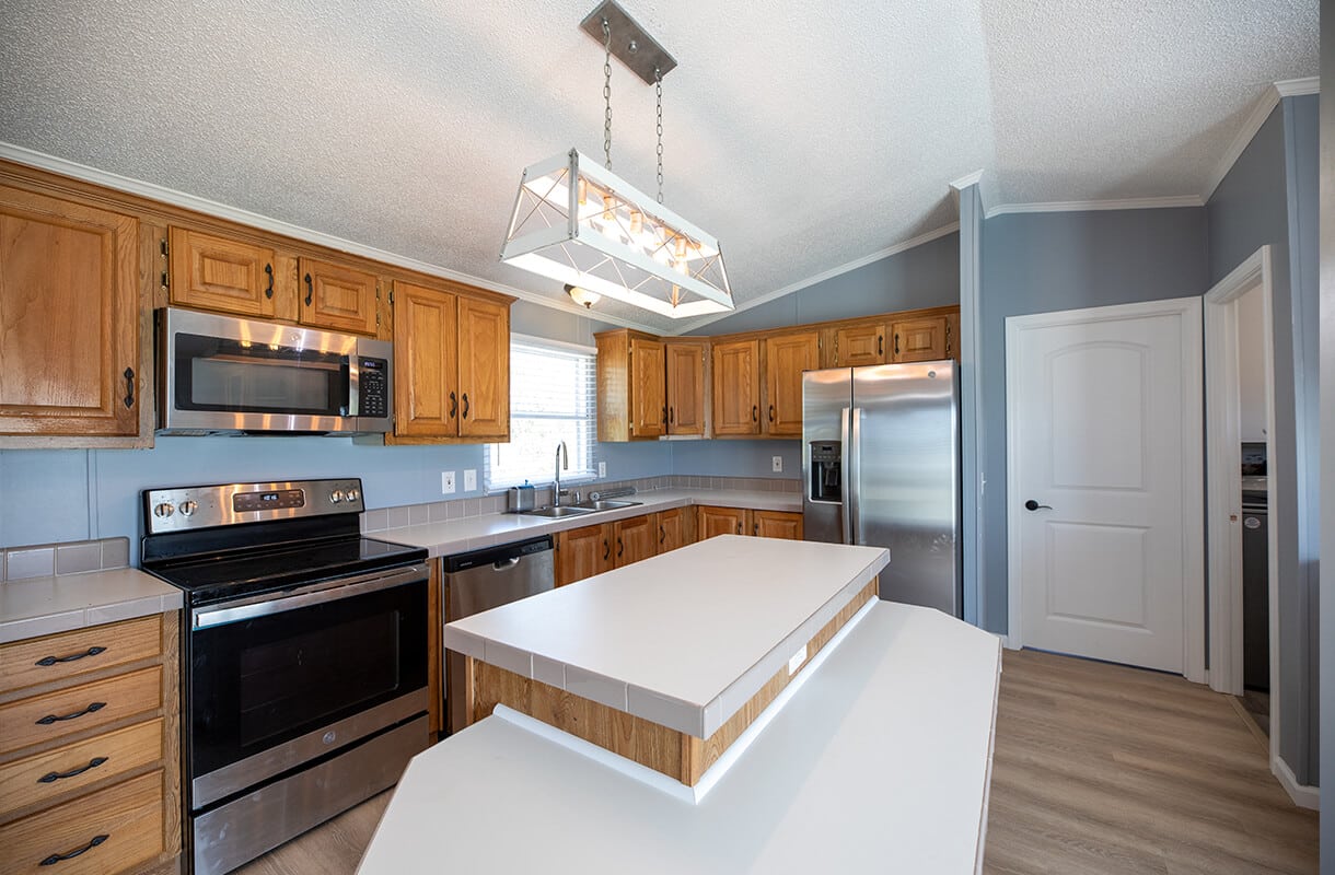 4168-GREENTREE-LANE-kitchen