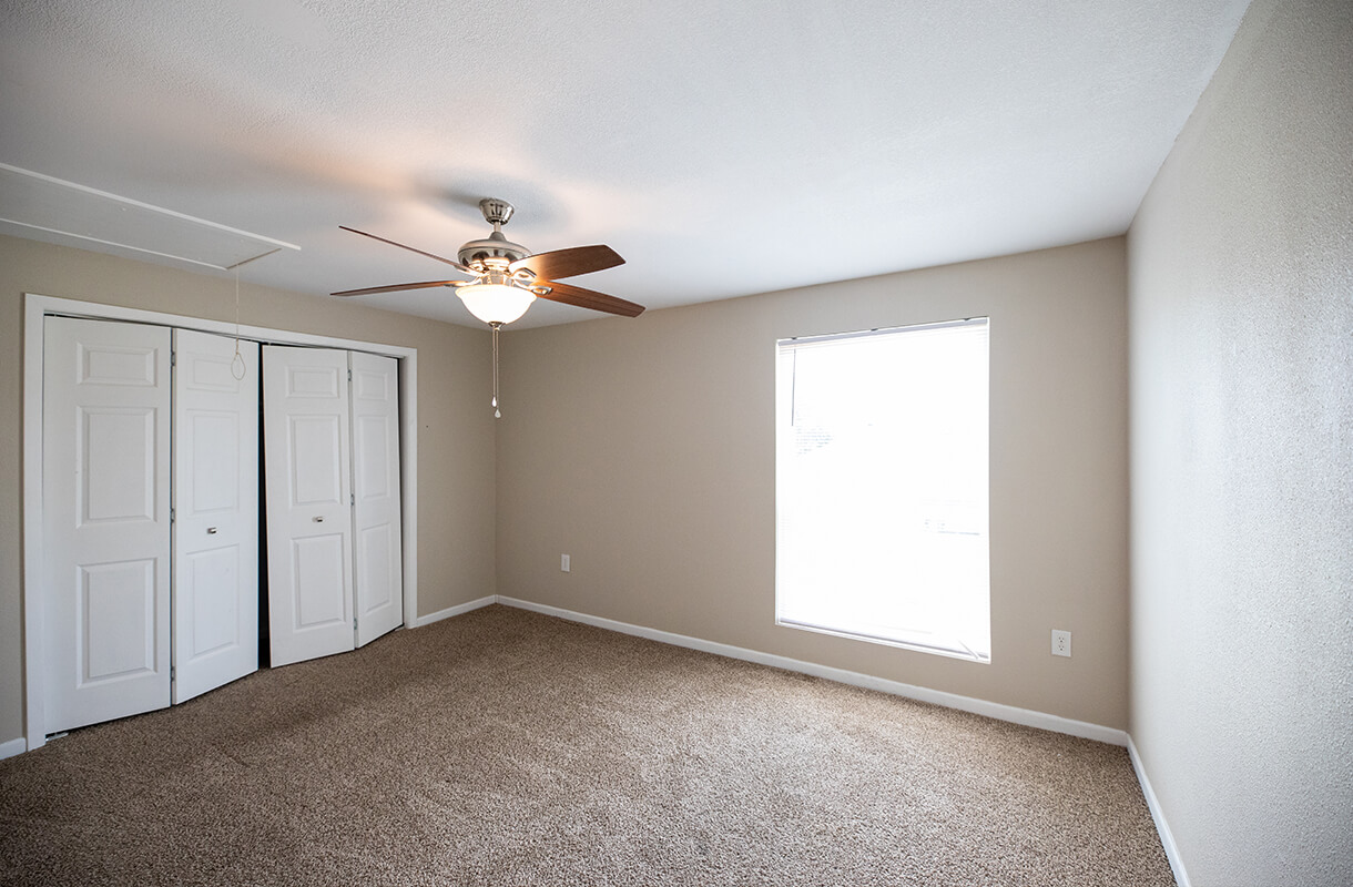 1834-FOX_RUN-1-bedroom2