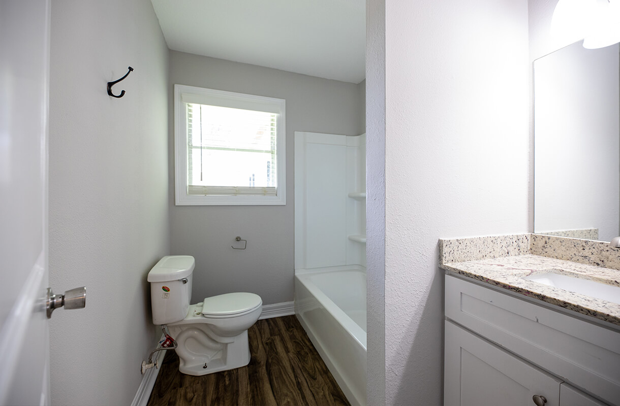 1325-SUNSET-bathroom