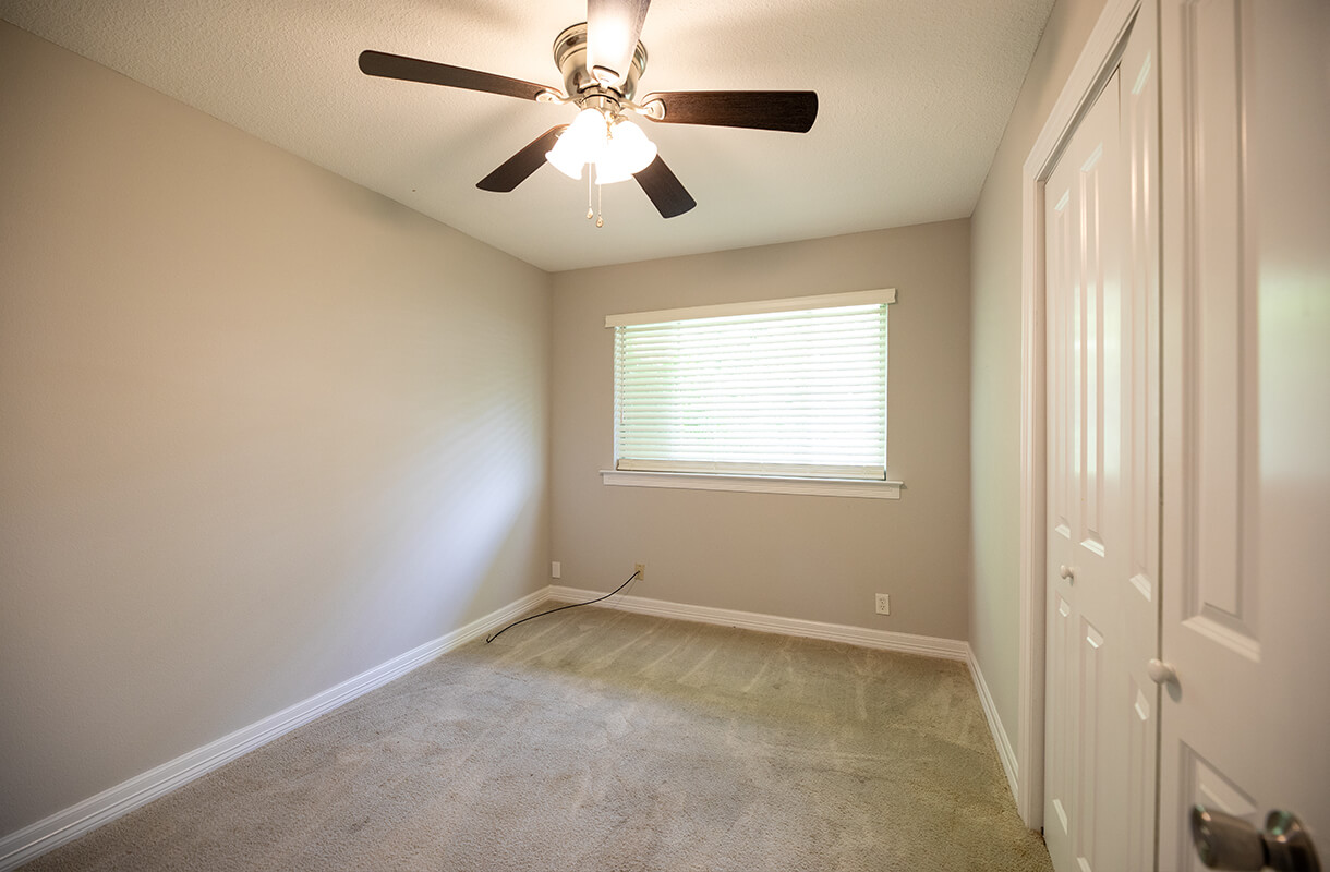 1325-SUNSET-bedroom1