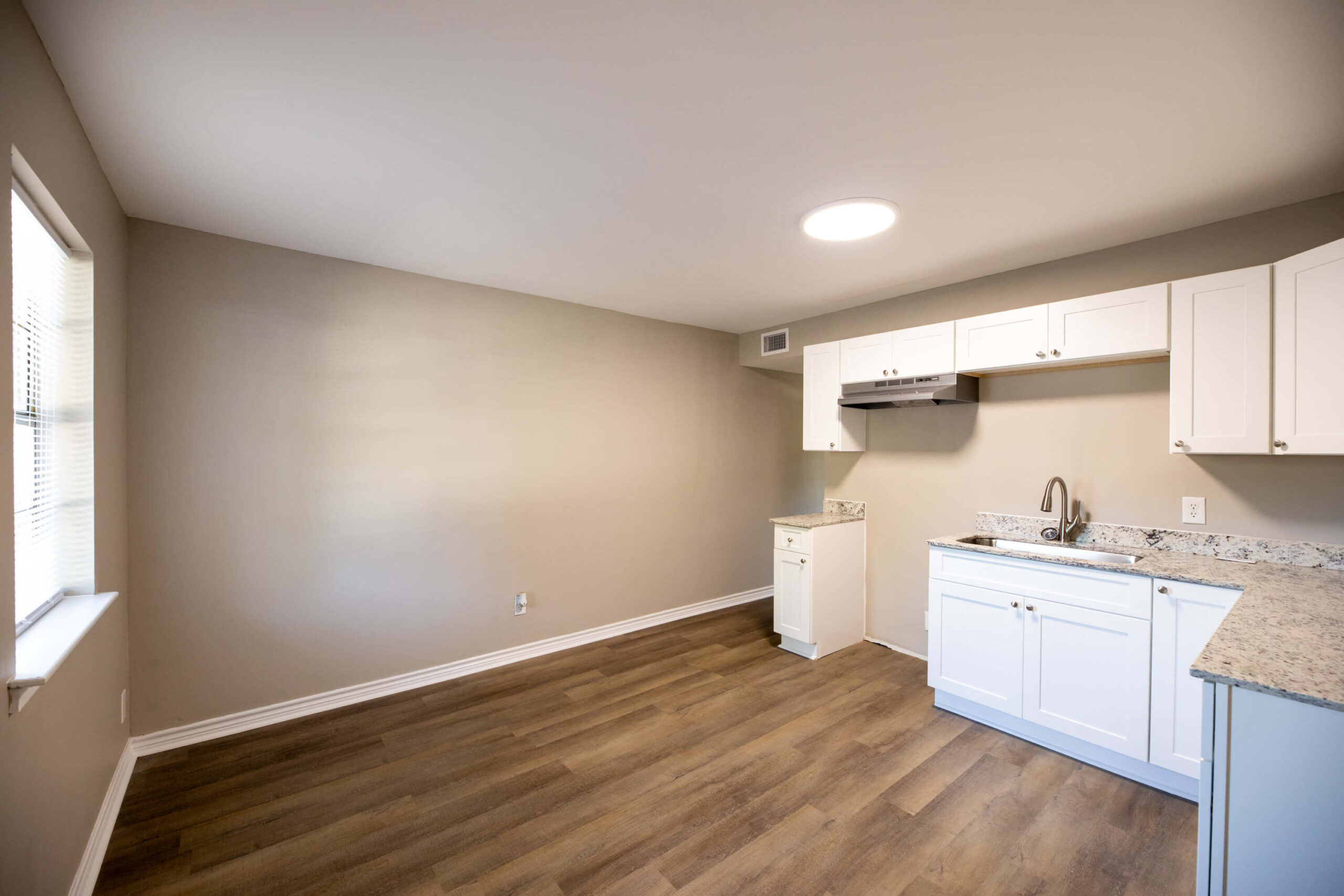 615-W-NAPOLEON-1-1-kitchen_living