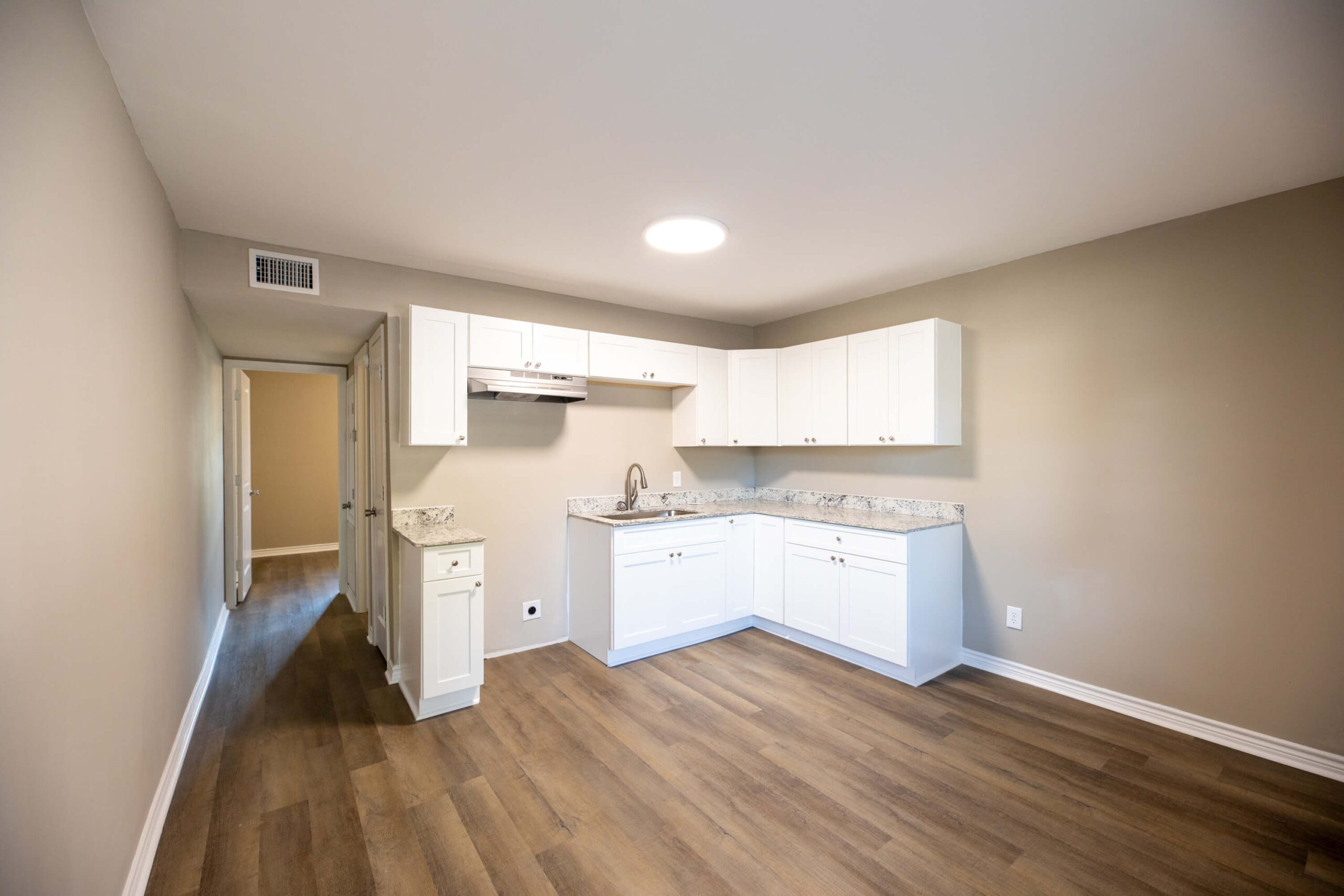 615-W-NAPOLEON-1-1-living-kitchen