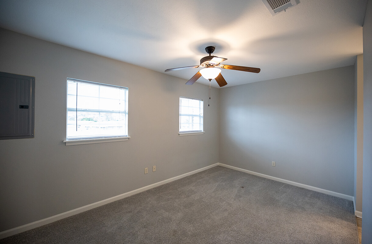 4439-BROWN-STREET-bedroom1-alt