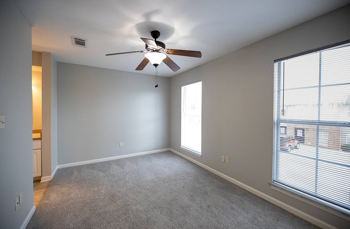 4439-BROWN-STREET-bedroom2-alt