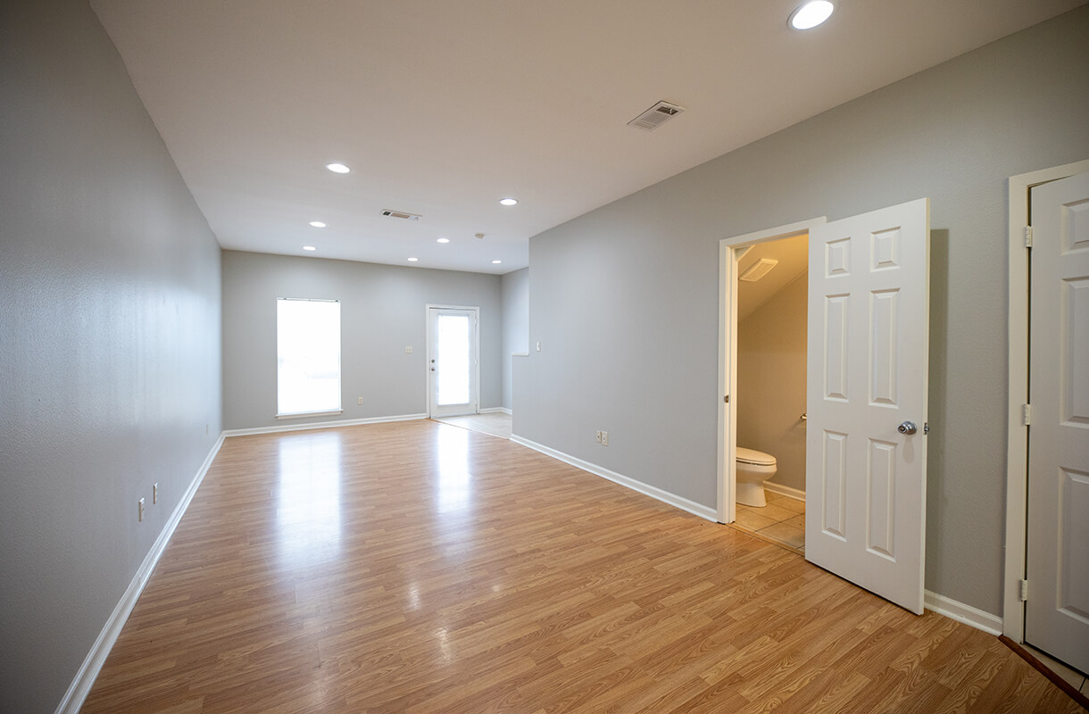 4439-BROWN-STREET-living