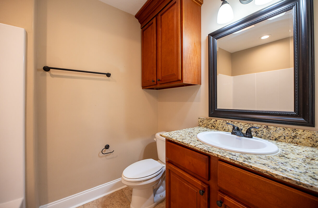 3810-COMMON-STREET-UNIT-3-bathroom2