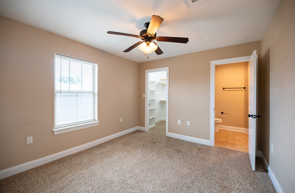 3810-COMMON-STREET-UNIT-3-bedroom1