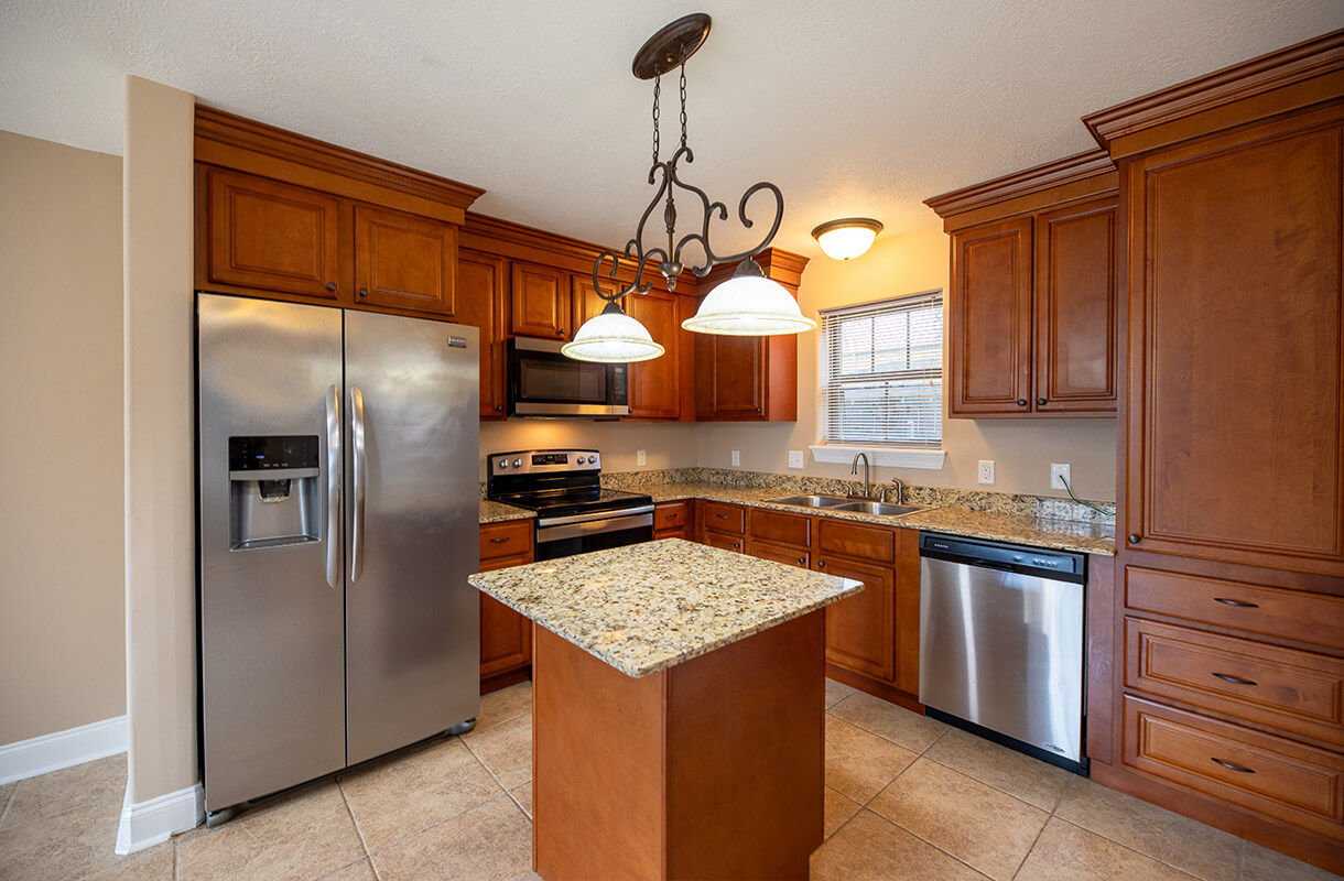3810-COMMON-STREET-UNIT-3-kitchen