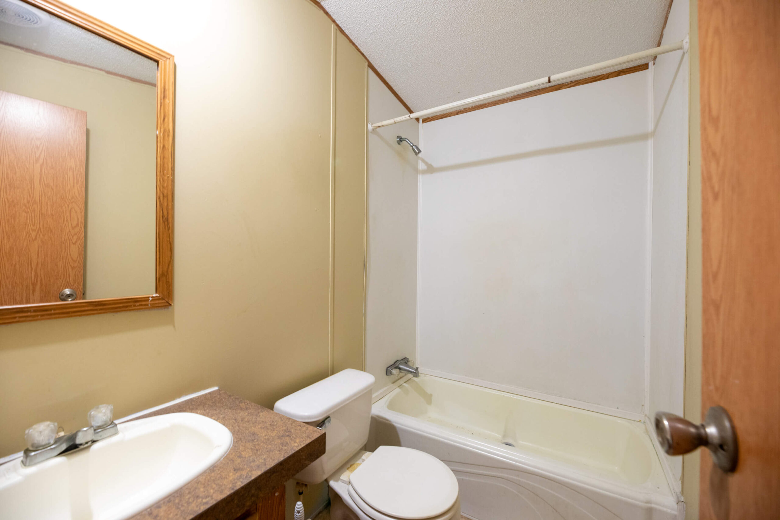 1887-ARSENE-ROAD-41-3