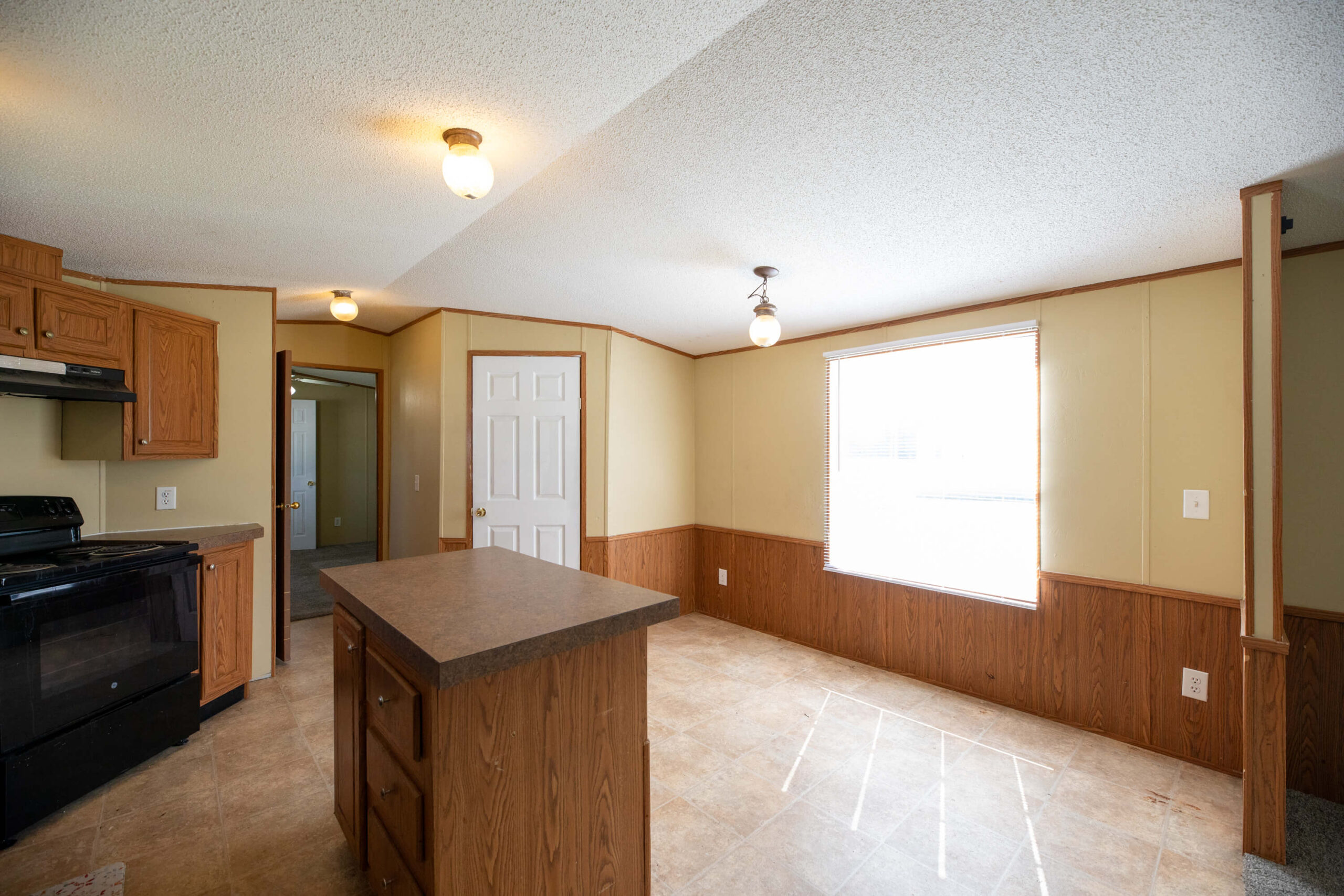 1887-ARSENE-ROAD-41-8