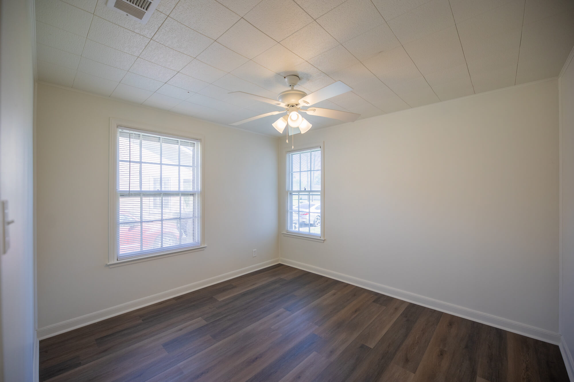 1921-10TH-STREET-bedroom1