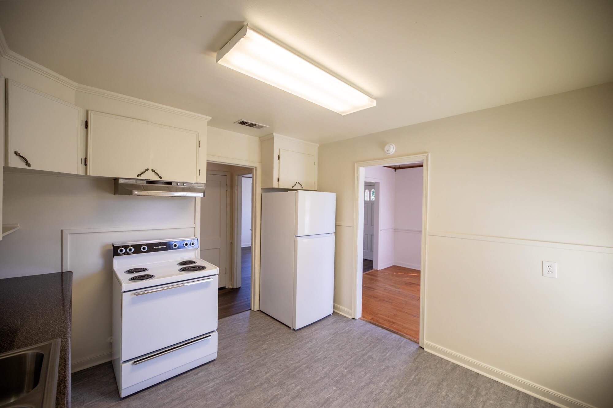 1921-10TH-STREET-kitchen-alt