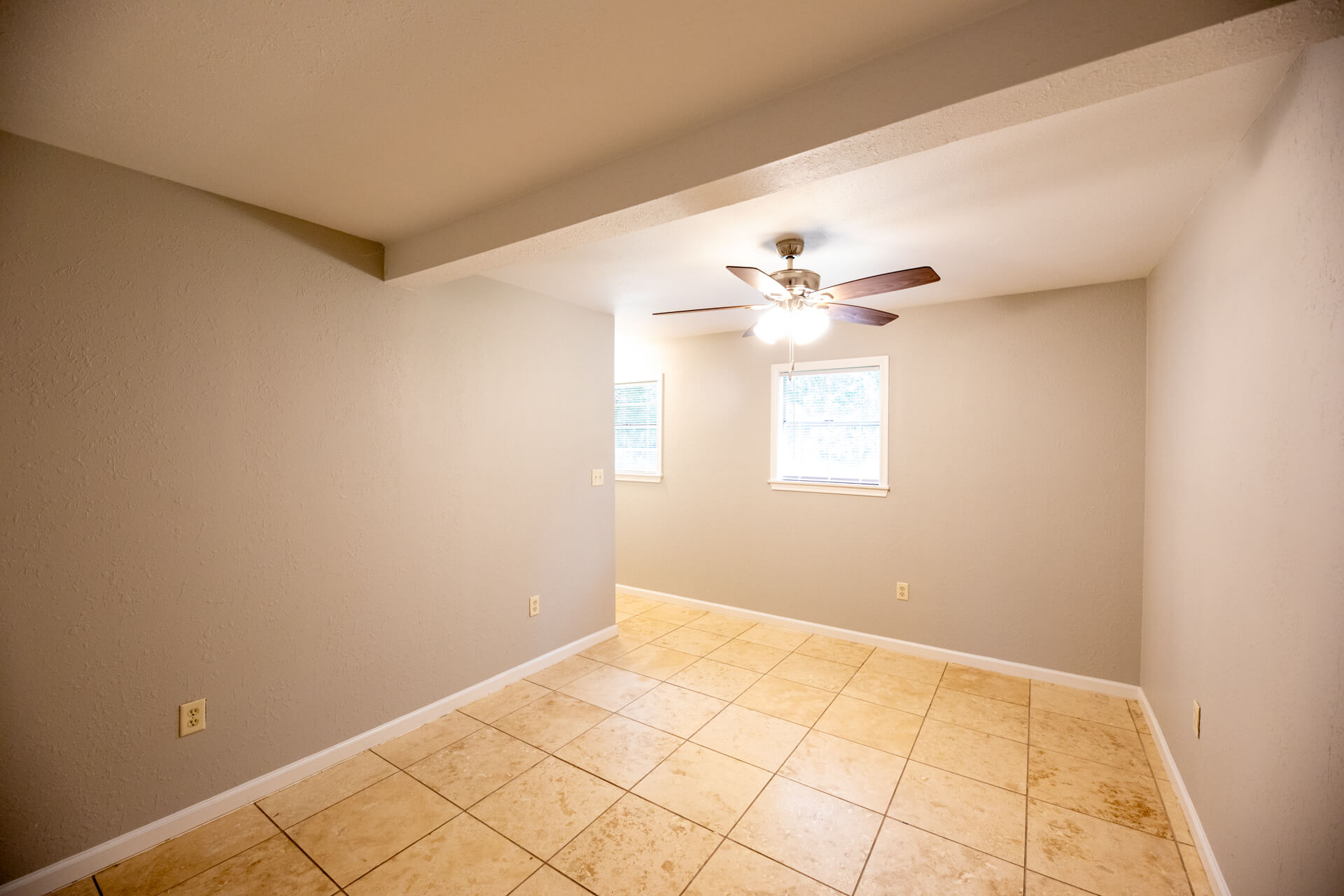 2421-WALKER-ROAD-2-bedroom1